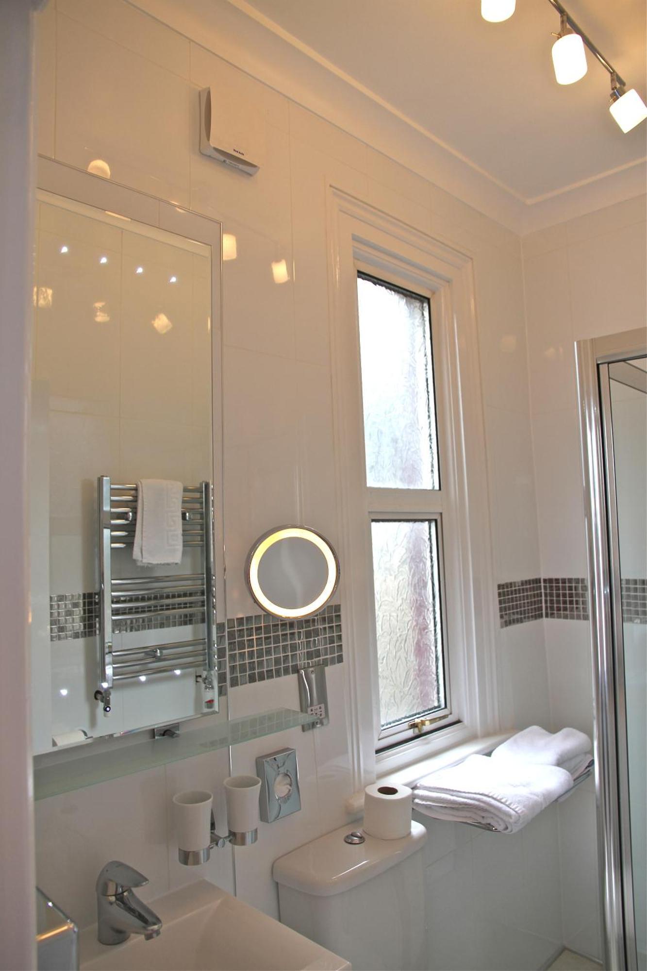 Crompton Guest House Hounslow Exteriér fotografie