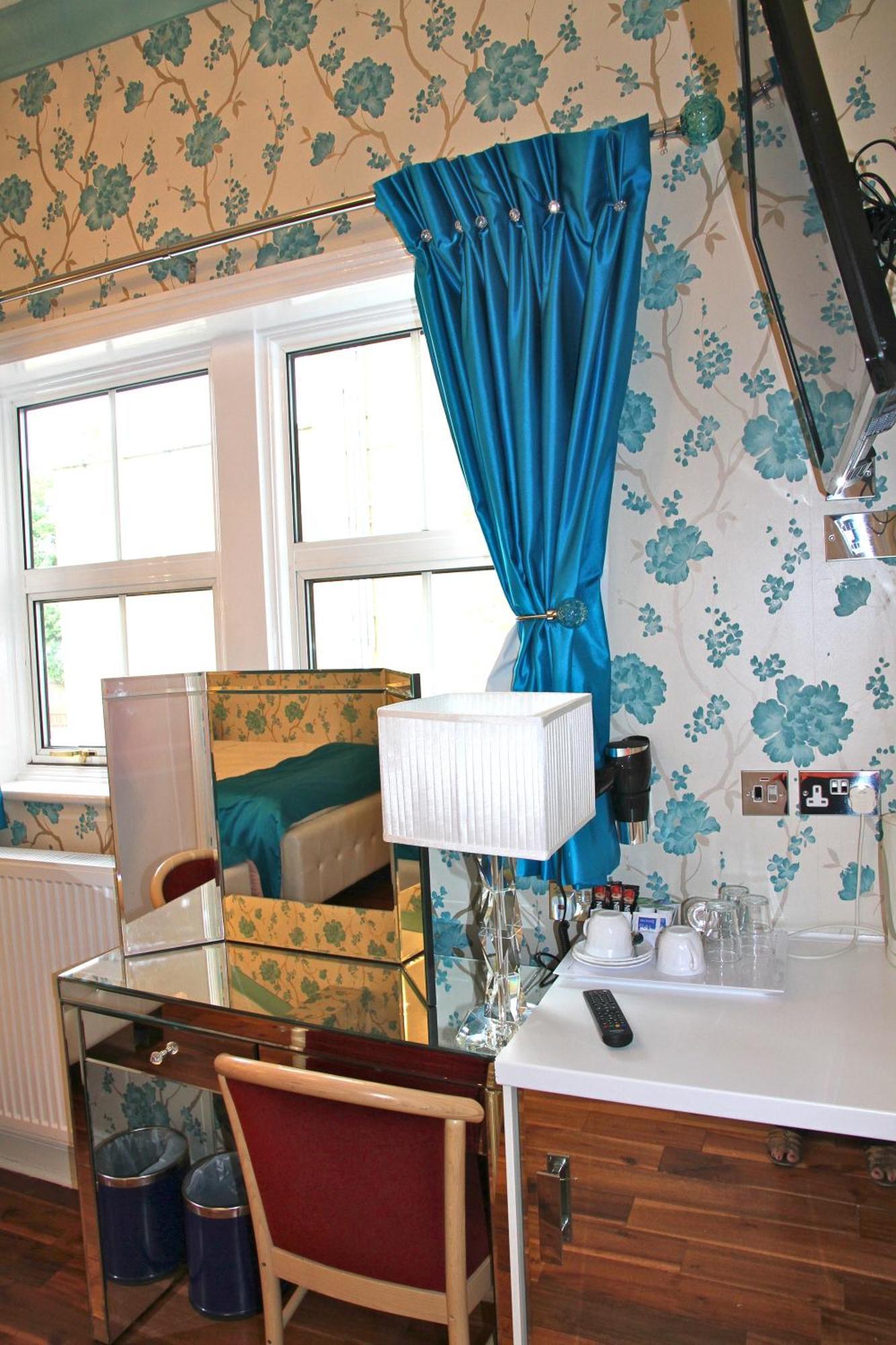 Crompton Guest House Hounslow Exteriér fotografie
