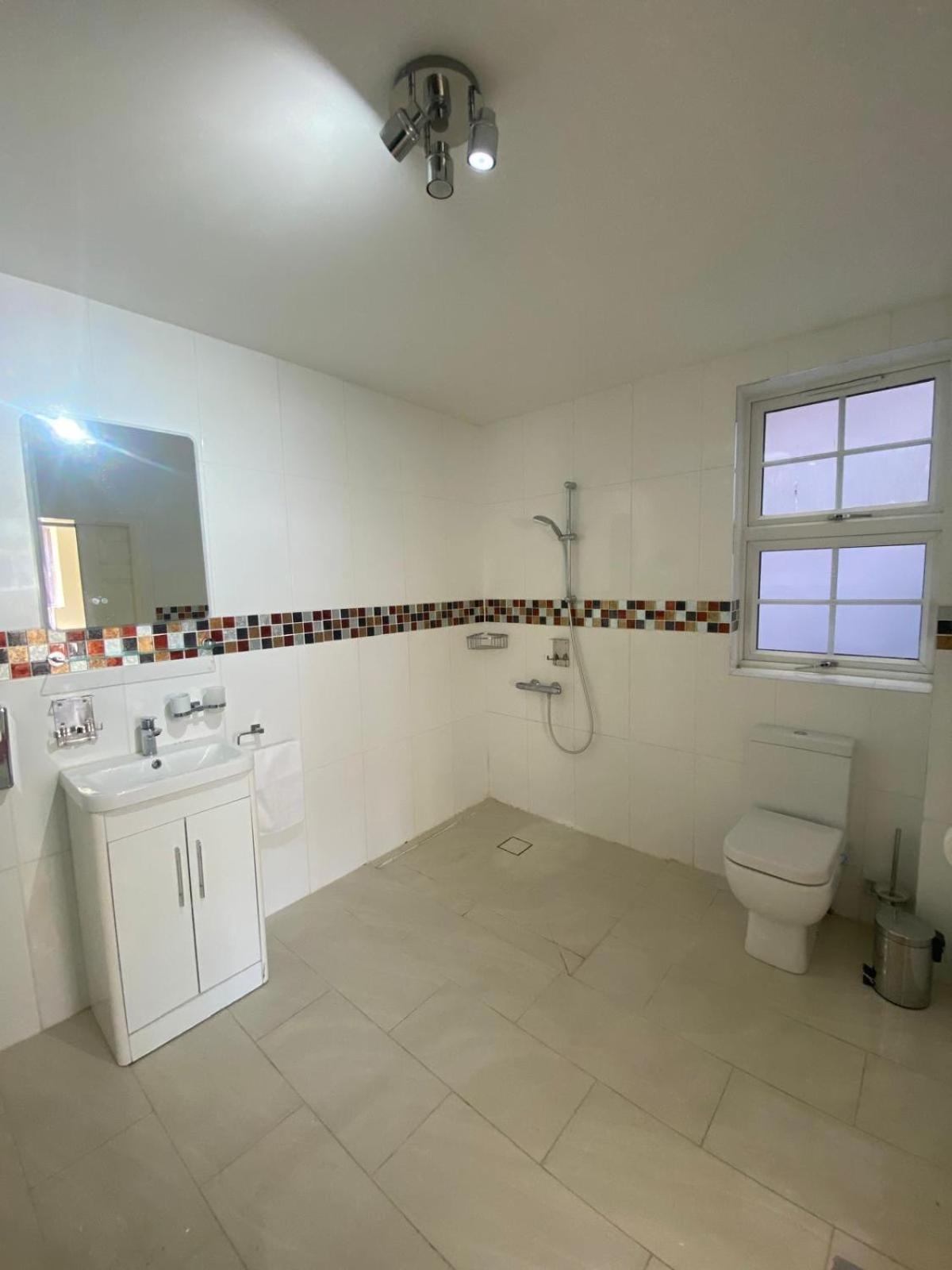Crompton Guest House Hounslow Exteriér fotografie