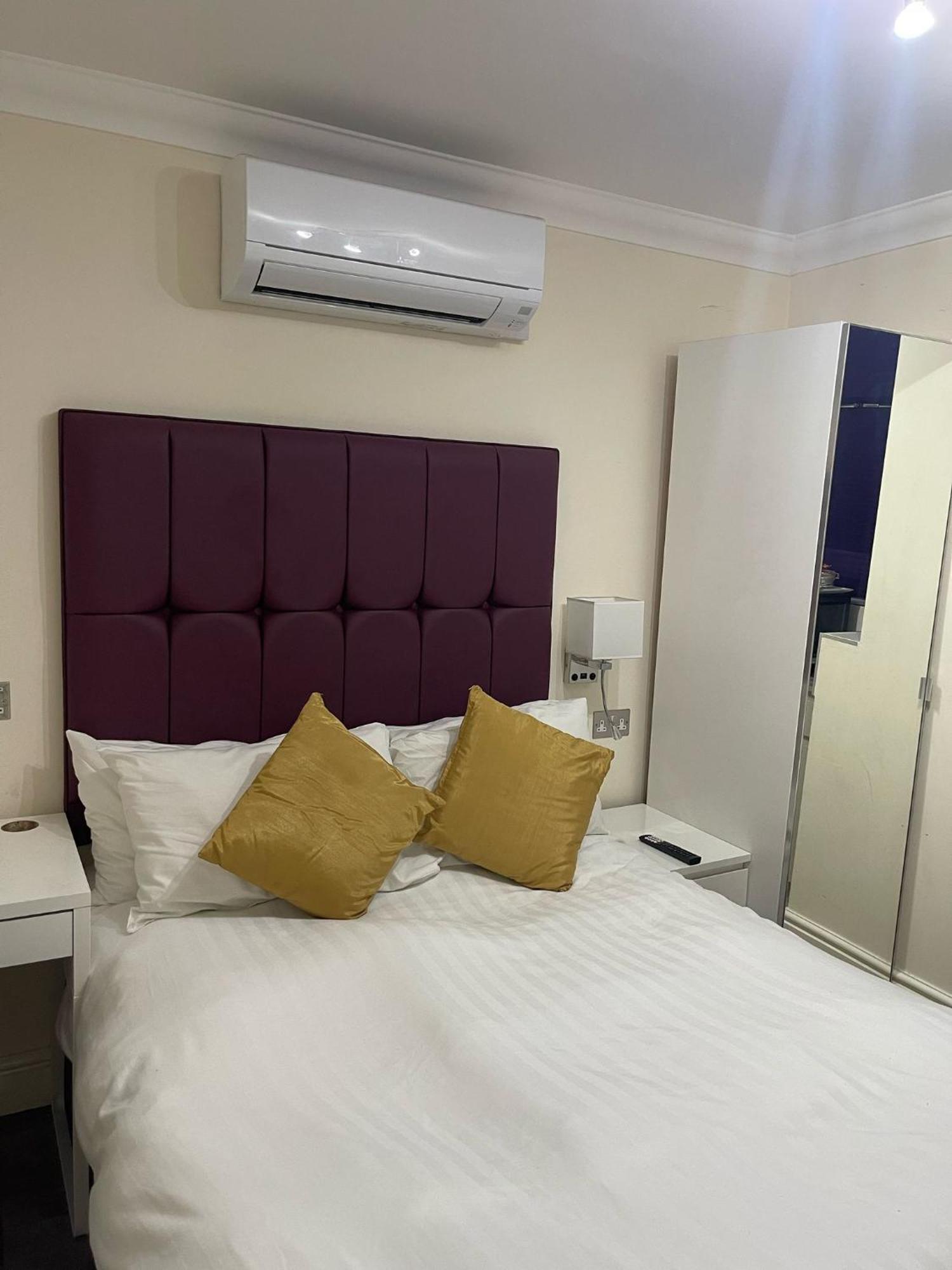 Crompton Guest House Hounslow Exteriér fotografie