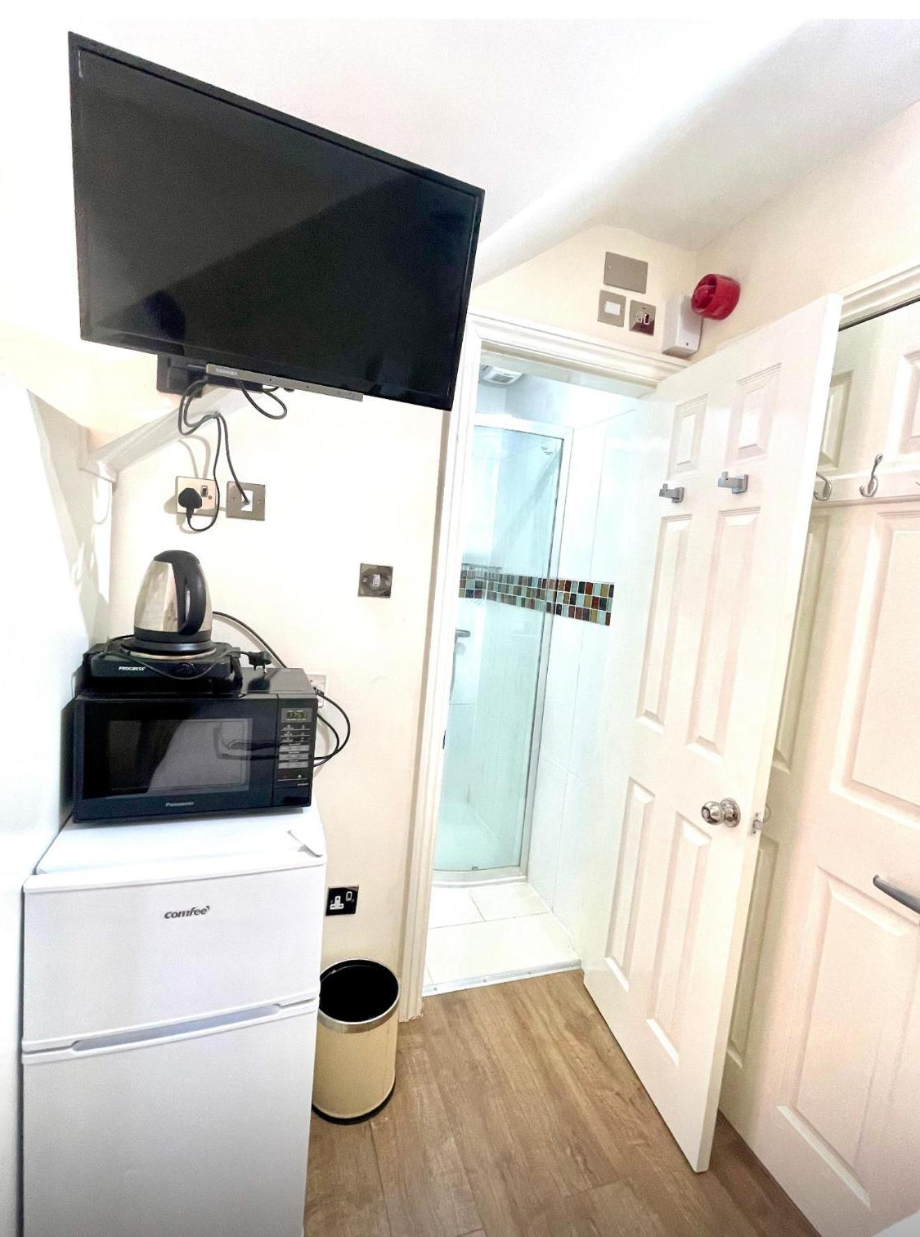 Crompton Guest House Hounslow Exteriér fotografie